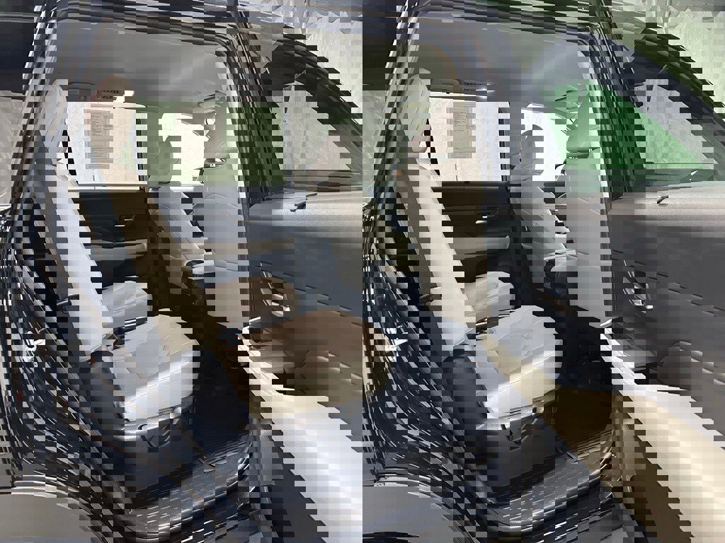 Used 2025 Toyota Grand Highlander AWD image 57