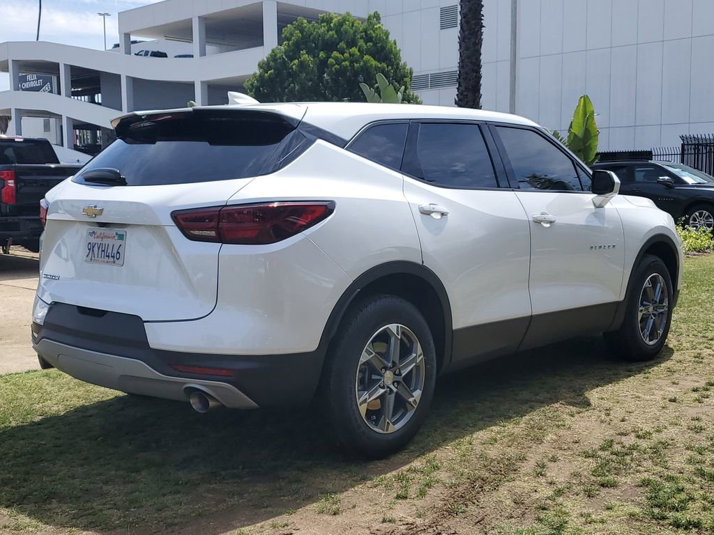 Used 2023 Chevrolet Blazer LT image 4