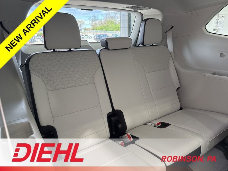 Used 2024 GMC Acadia Denali w/ Super Cruise Package image 13