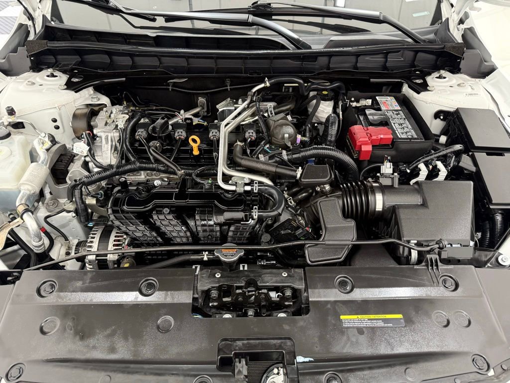 Used 2025 Nissan Altima 2.5 SV FWD image 8