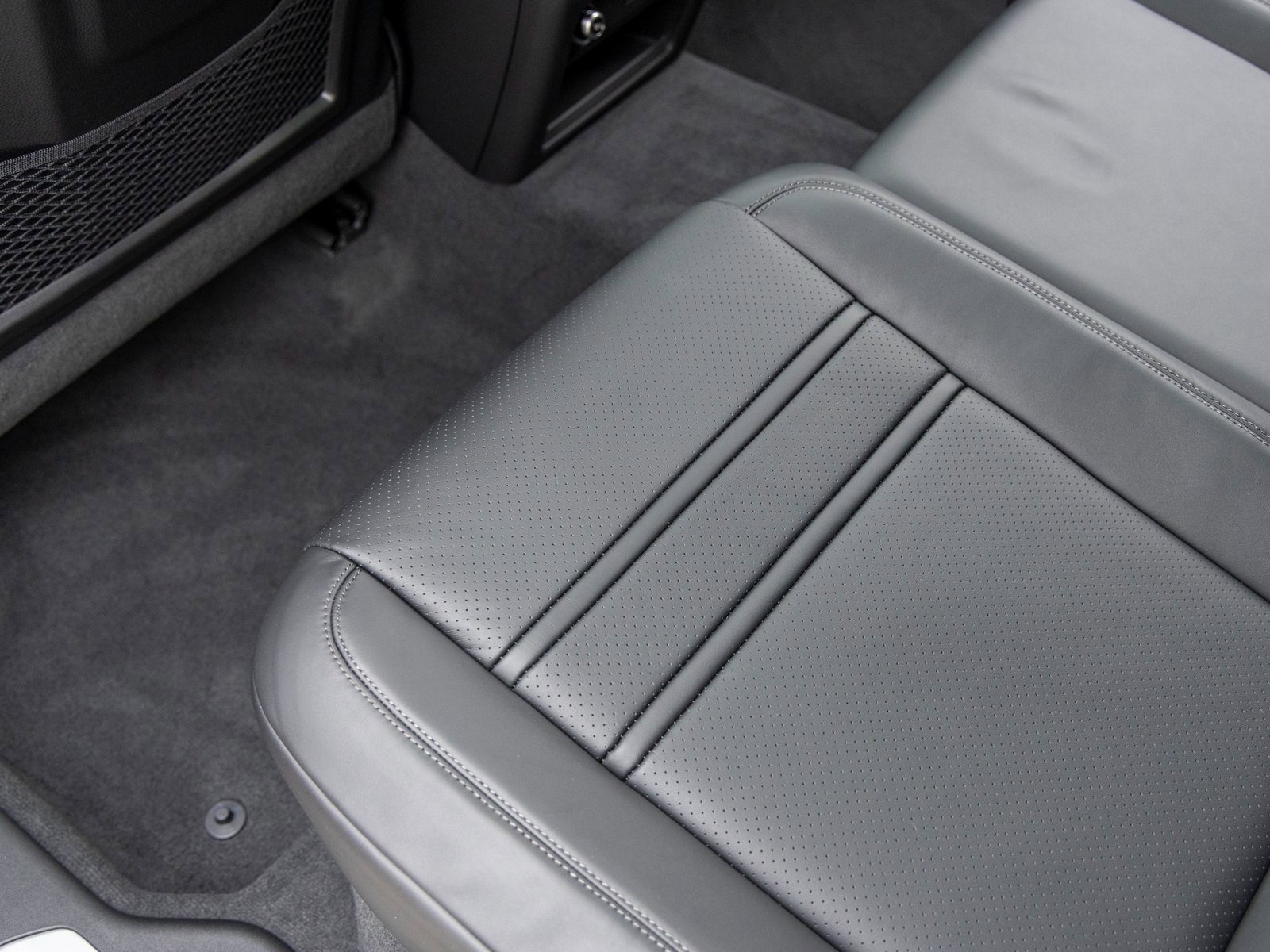 New 2026 Porsche Cayenne Coupe image 39