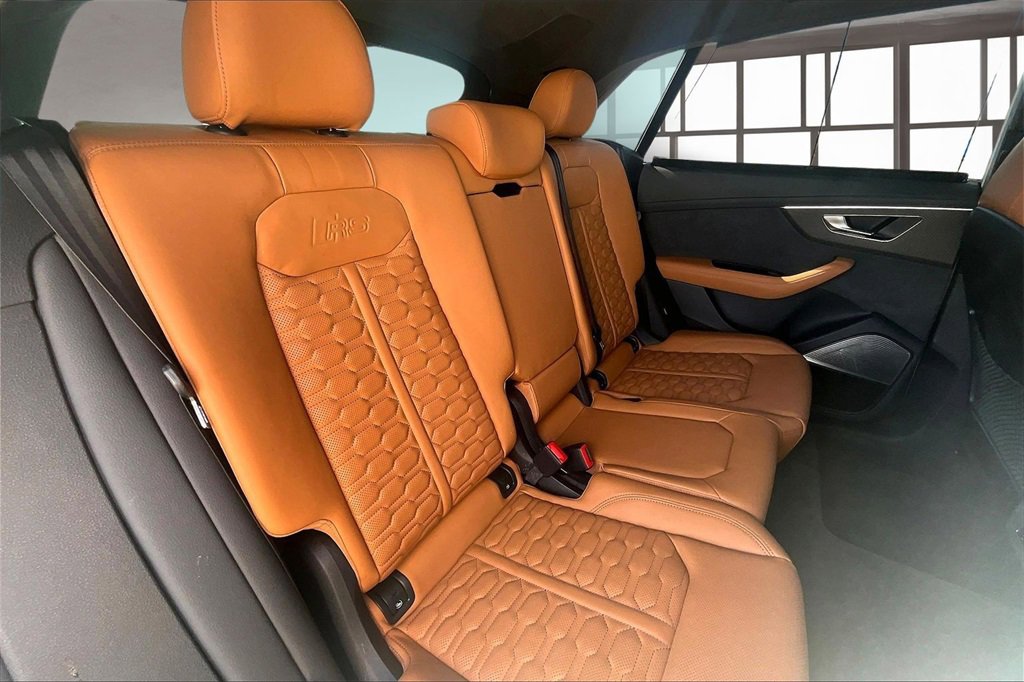 Used 2023 Audi RS Q8 w/ Black Optic Package image 28