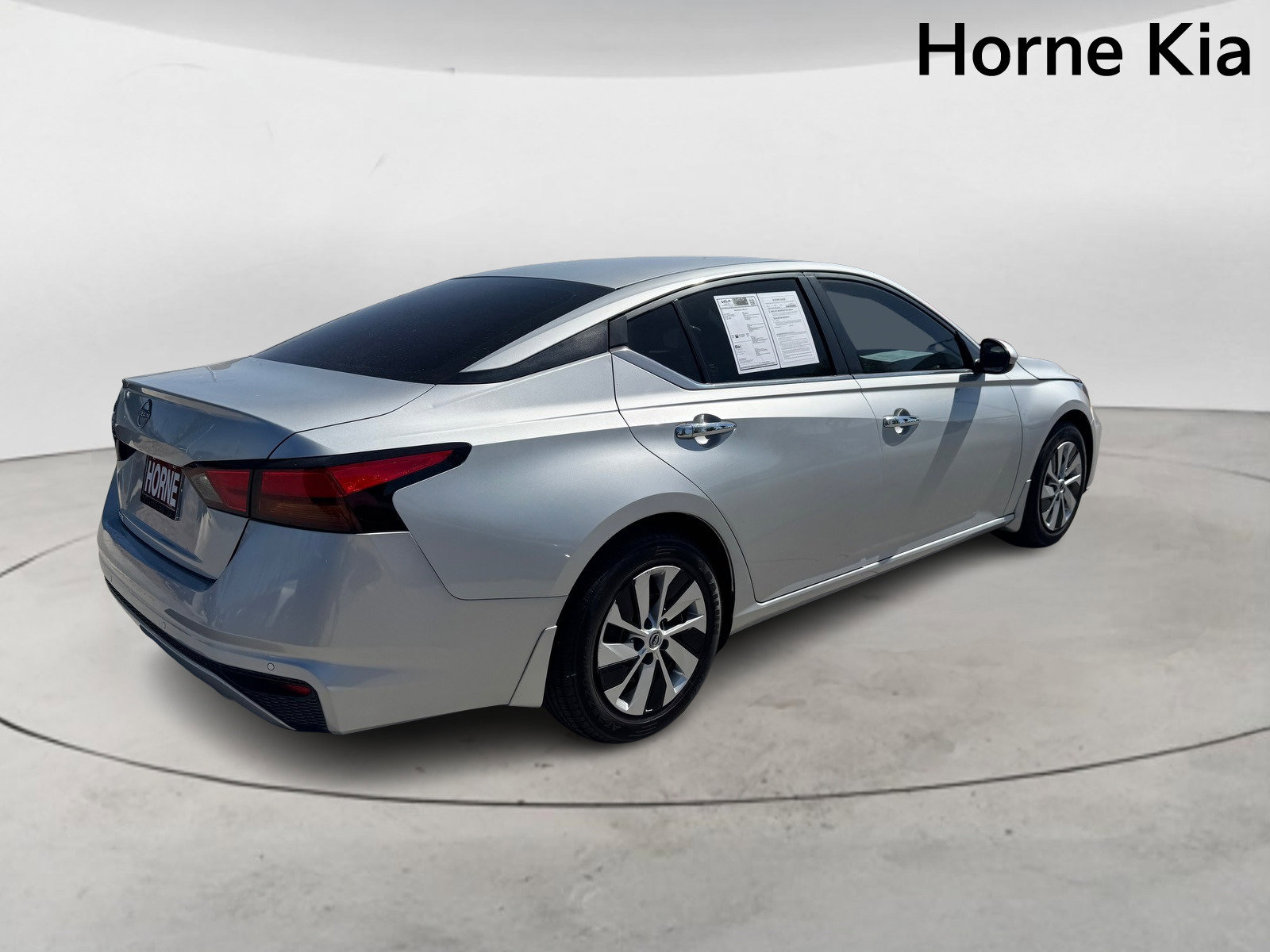 Used 2023 Nissan Altima 2.5 S image 4