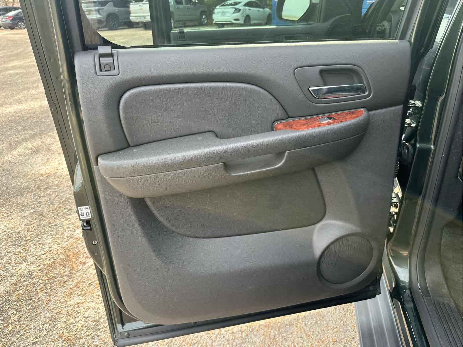 Used 2013 Chevrolet Avalanche LT image 38