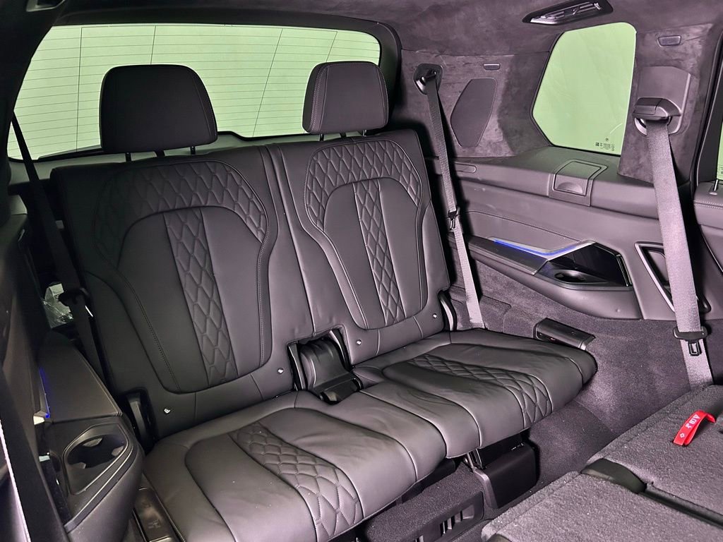 Used 2024 BMW ALPINA XB7 image 25