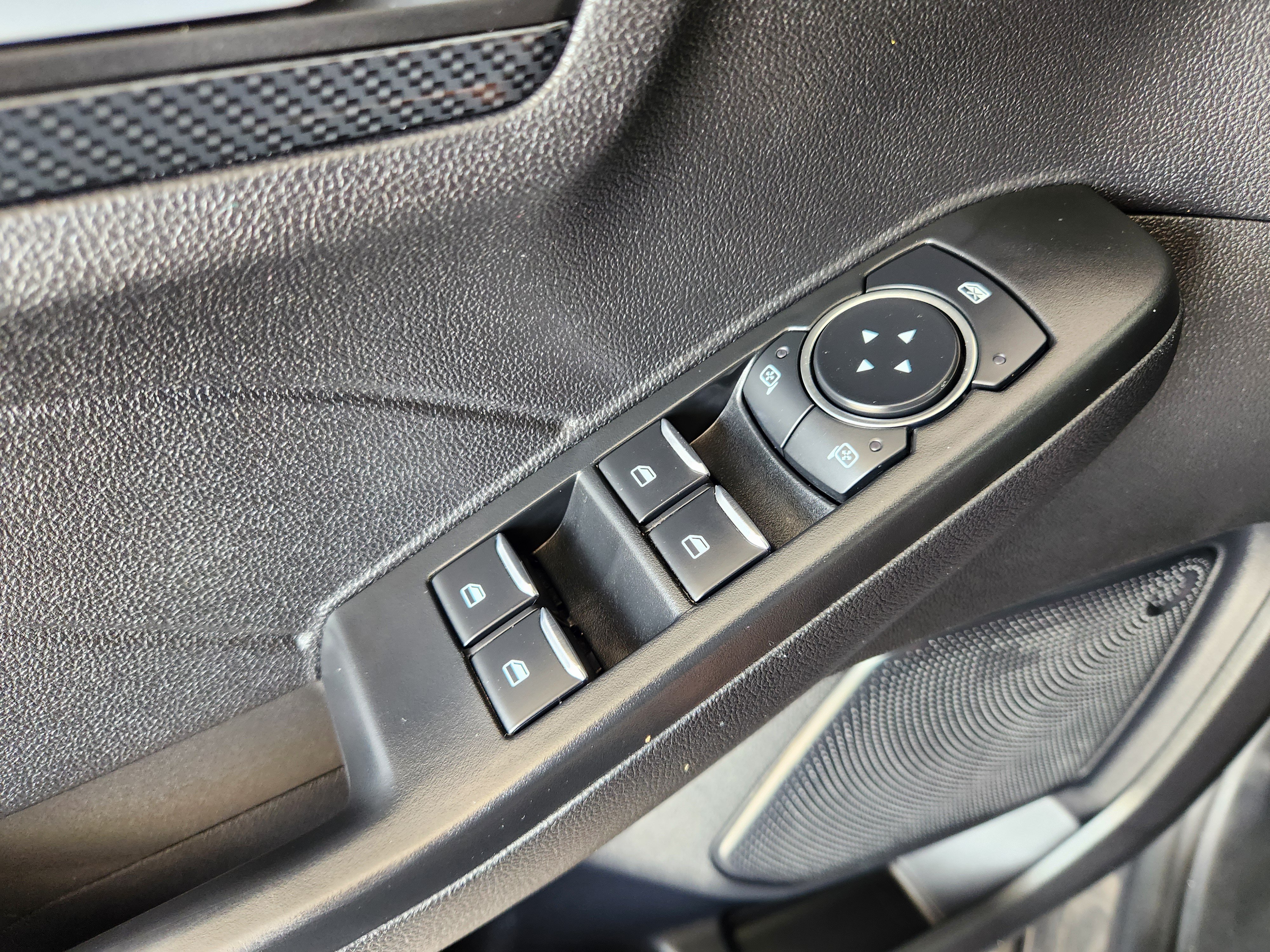Used 2025 Ford Escape ST-Line FWD image 24