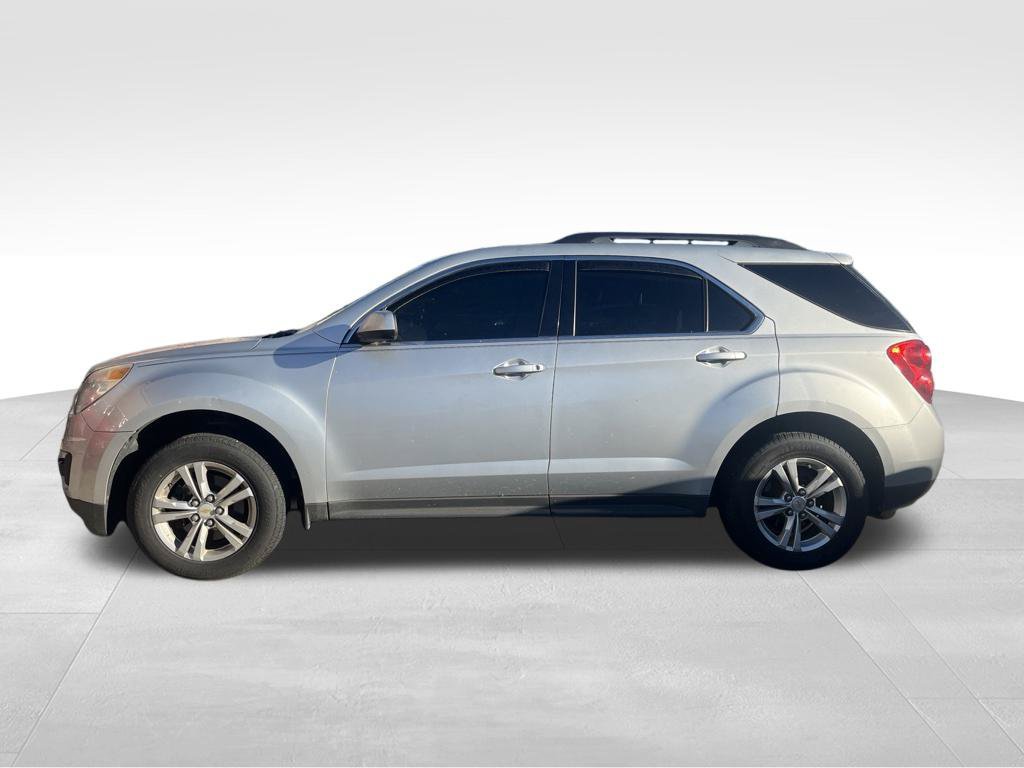 Used 2011 Chevrolet Equinox LT w/ Driver Convenience Package FWD image 2