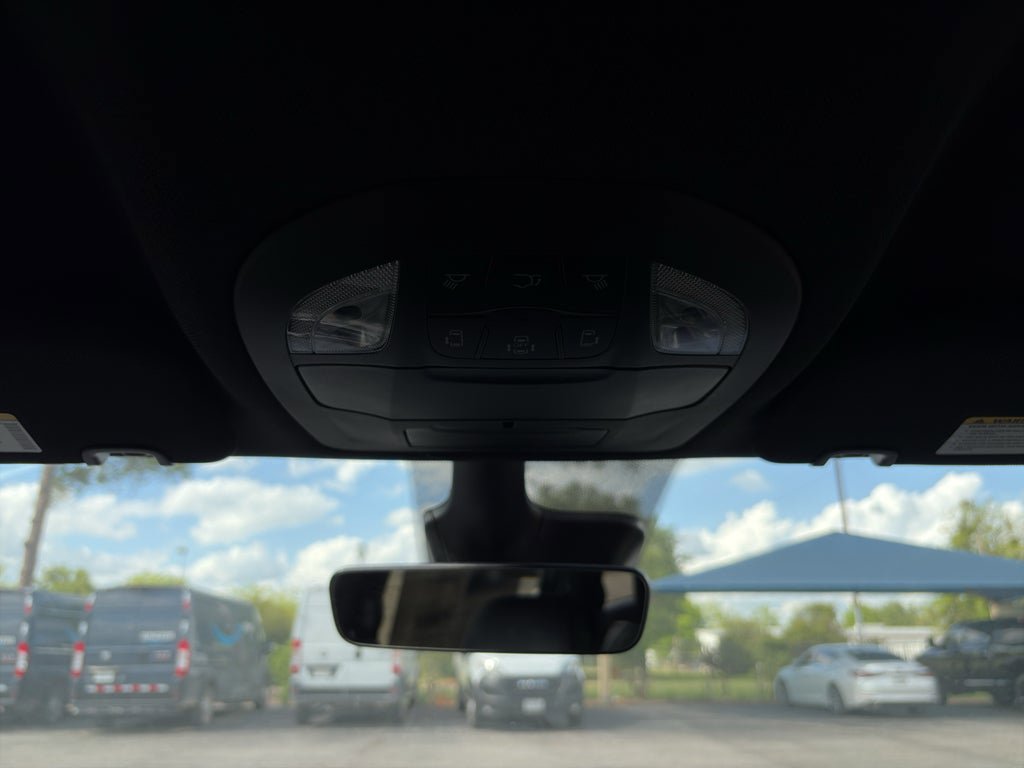 New 2026 Chrysler Voyager LX FWD image 23