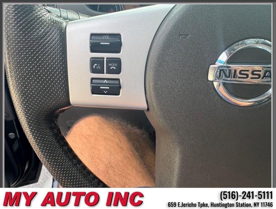 Used 2010 Nissan Pathfinder LE w/ Navigation Pkg image 22