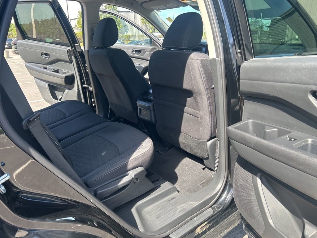 Certified 2024 Nissan Pathfinder S w/ Cargo Package image 24