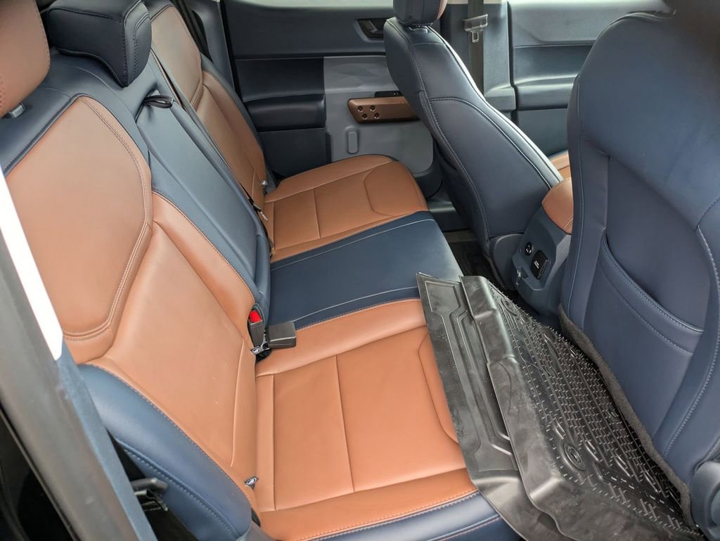 Used 2024 Ford Maverick Lariat image 24