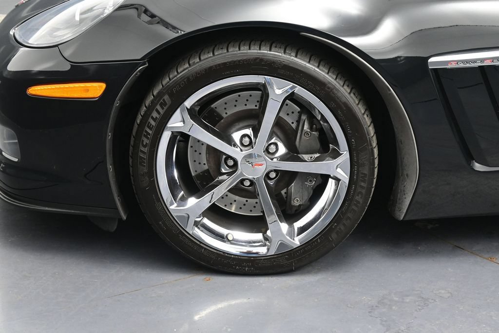 Used 2013 Chevrolet Corvette Grand Sport w/ 3LT Preferred Equipment Group RWD image 9