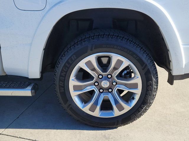 Used 2022 RAM 1500 Limited w/ Body Color Bumper Group image 13