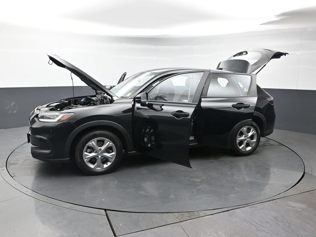 Used 2023 Honda HR-V LX image 40