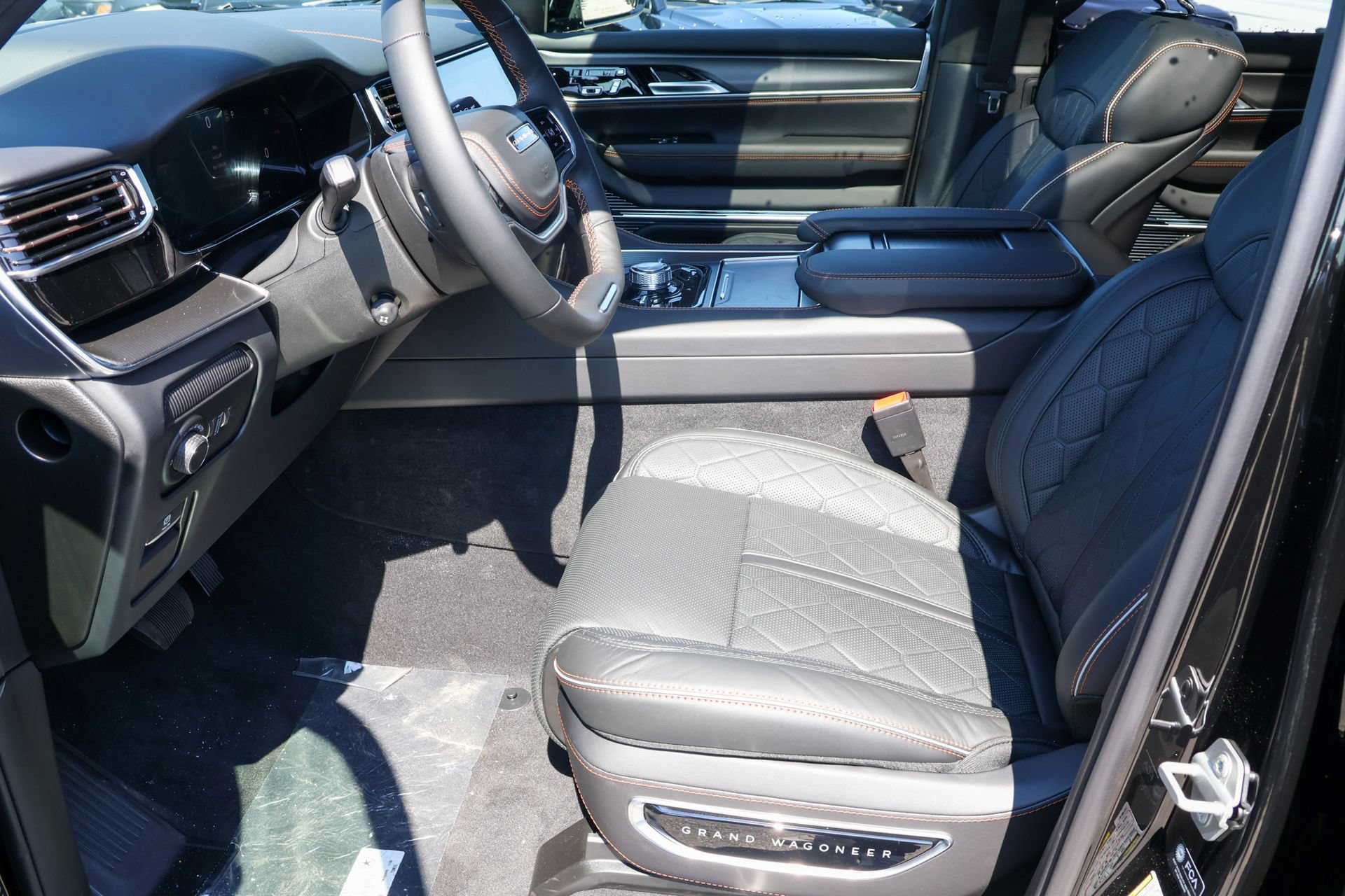 New 2026 Jeep Grand Wagoneer L Summit AWD/4WD image 4