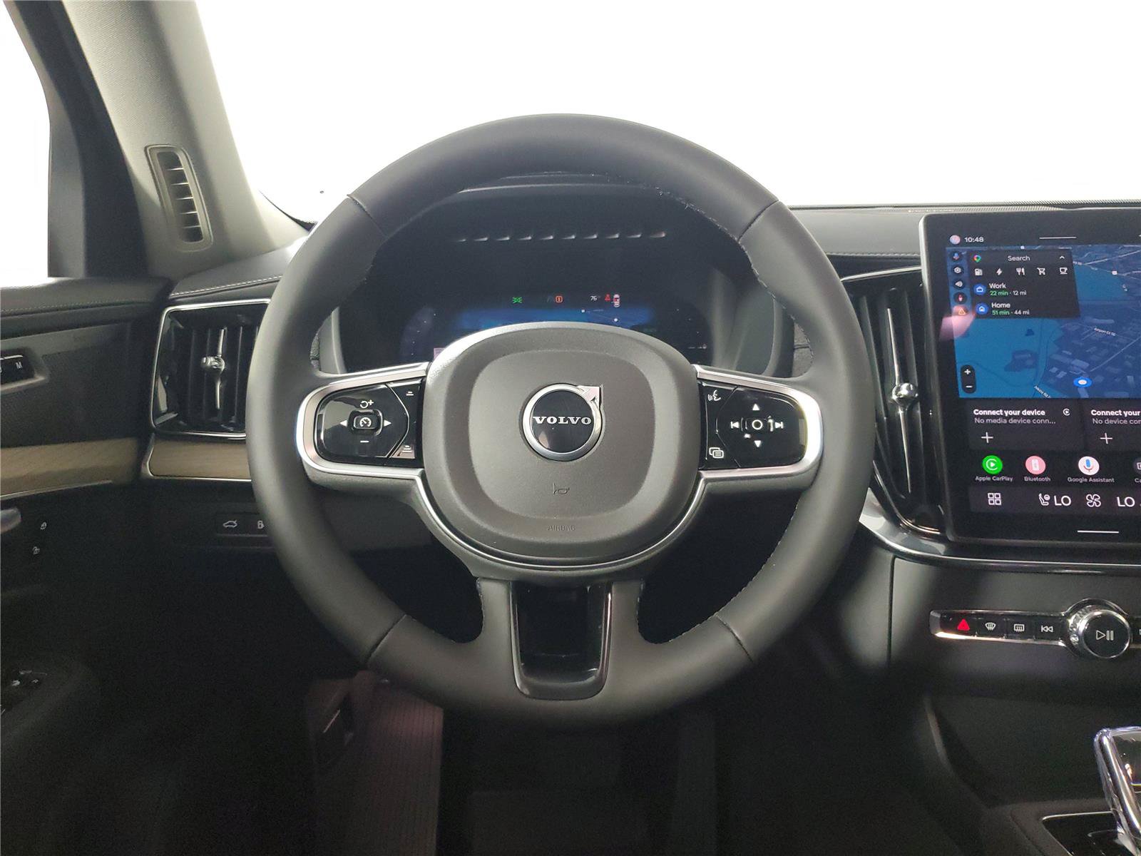 Certified 2025 Volvo XC90 T8 Plus w/ Protection Package Premier AWD/4WD image 12