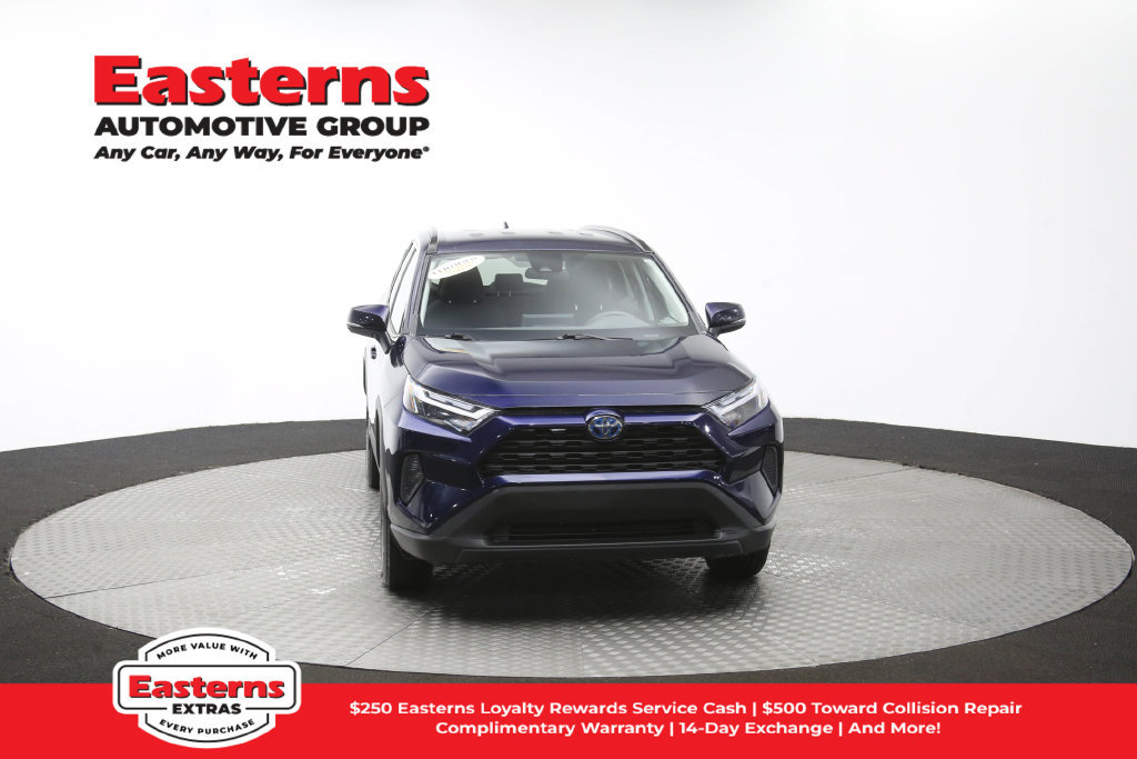 Used 2024 Toyota RAV4 XLE AWD/4WD image 51