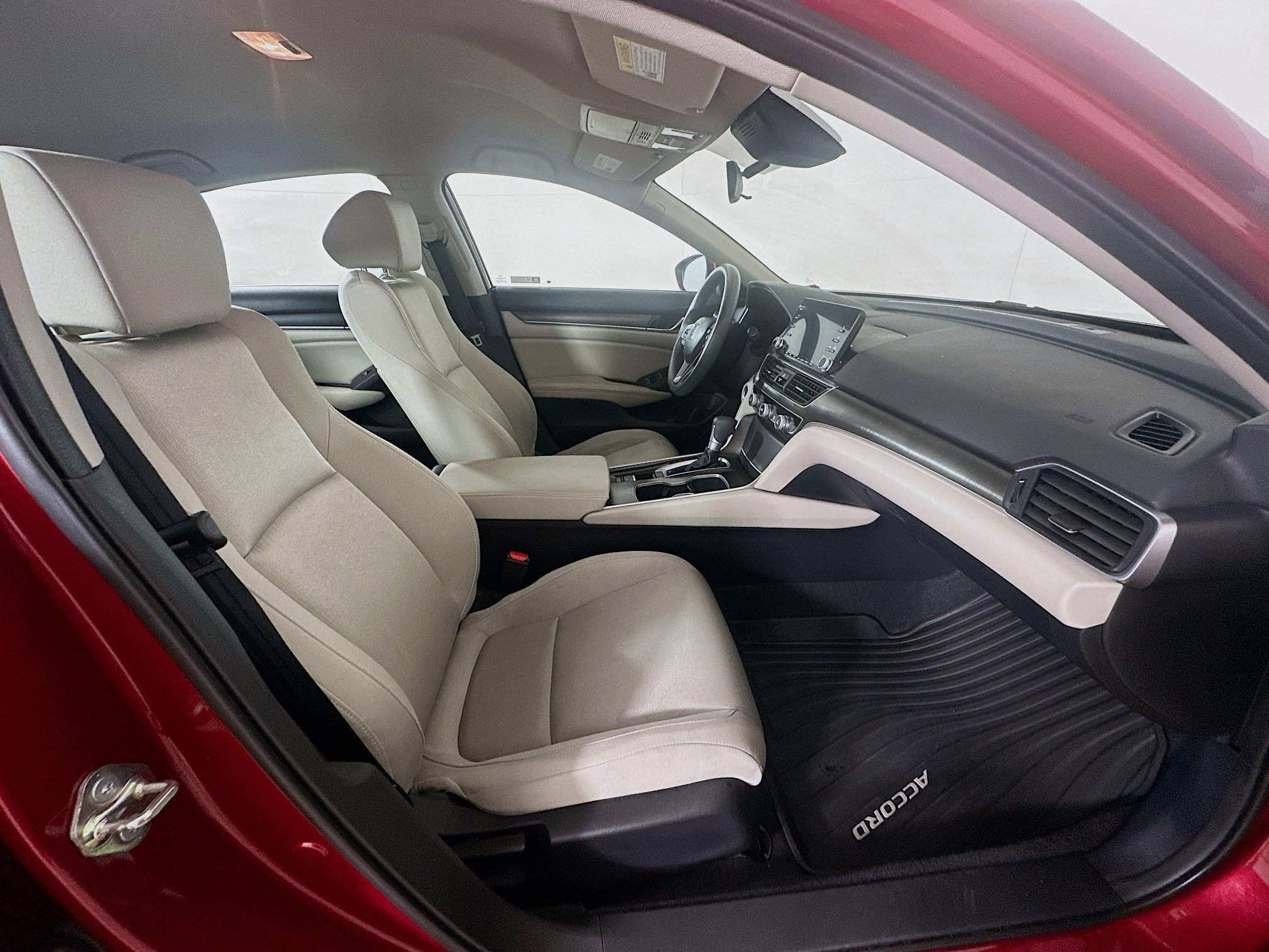 Used 2018 Honda Accord LX image 29