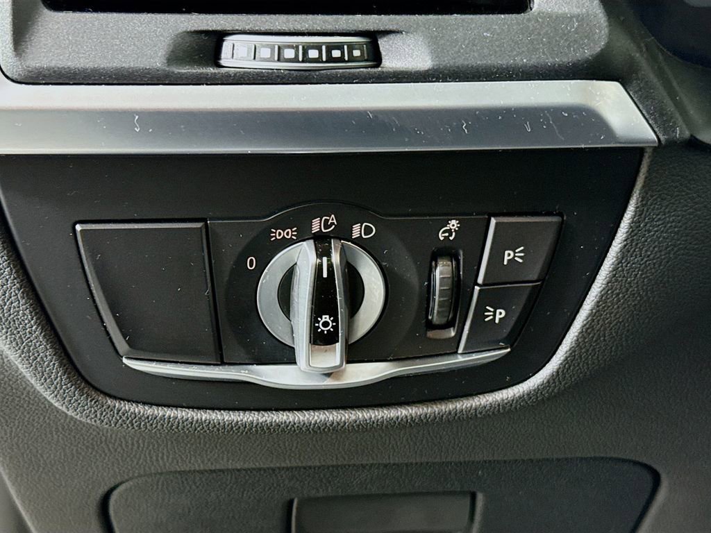 Used 2024 BMW X3 sDrive30i image 10