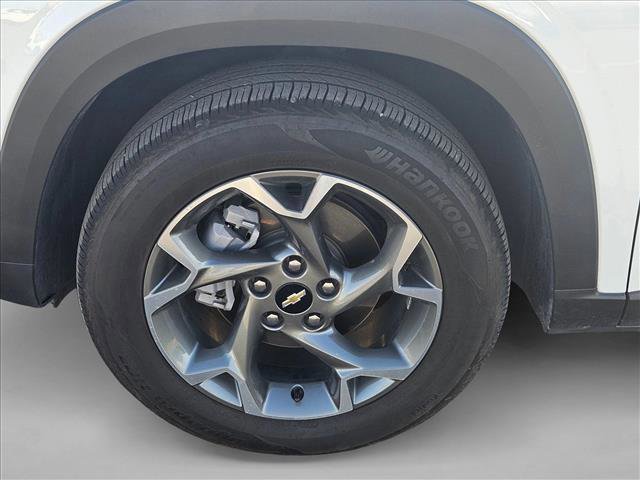 Used 2025 Chevrolet Trax LT image 23
