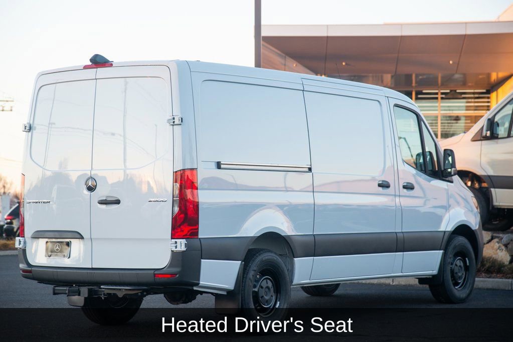 Used 2025 Mercedes-Benz Sprinter 2500 image 13