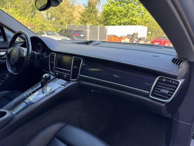 Used 2016 Porsche Panamera Edition RWD image 43