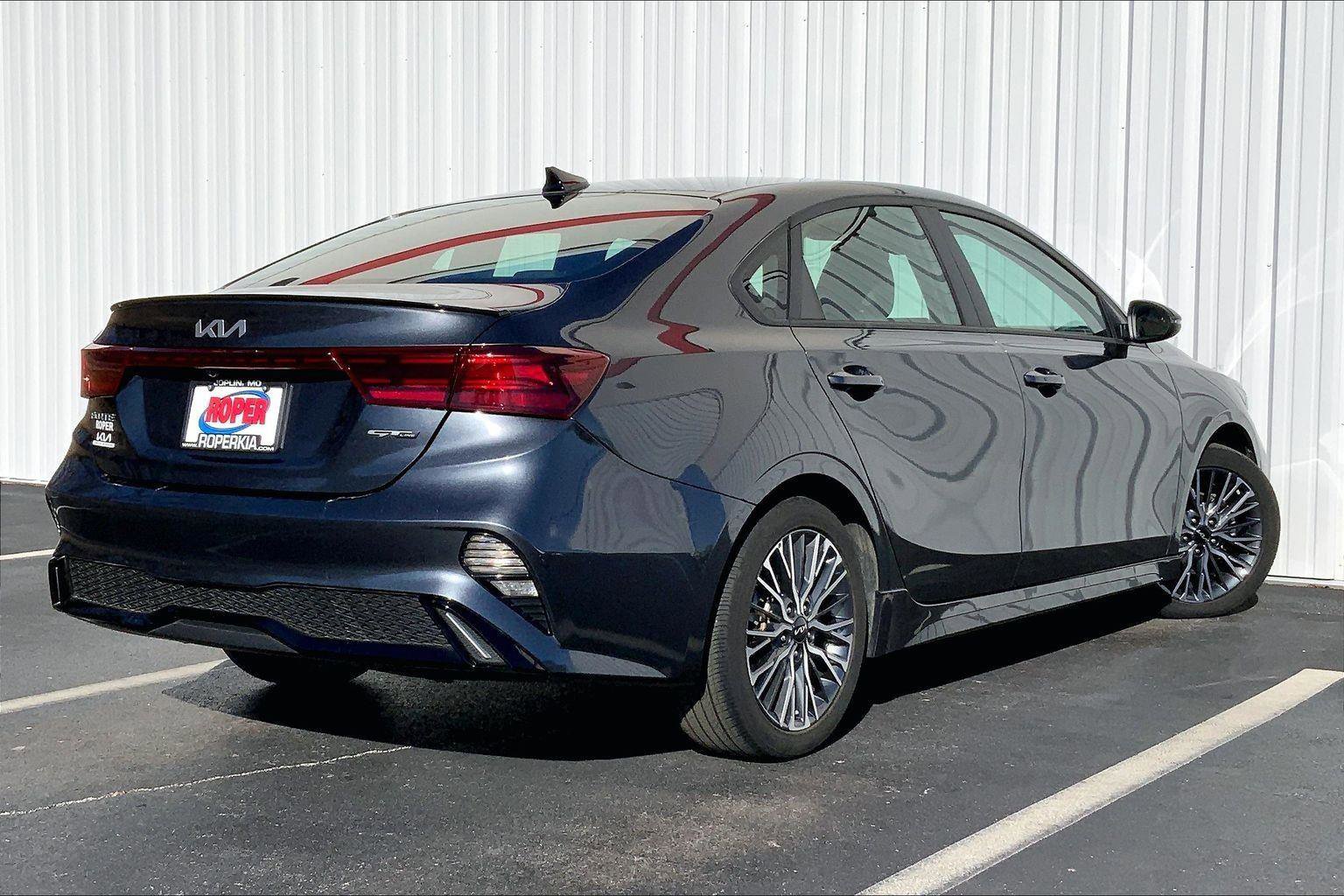 Used 2024 Kia Forte GT-Line w/ GT-Line Premium Package image 11