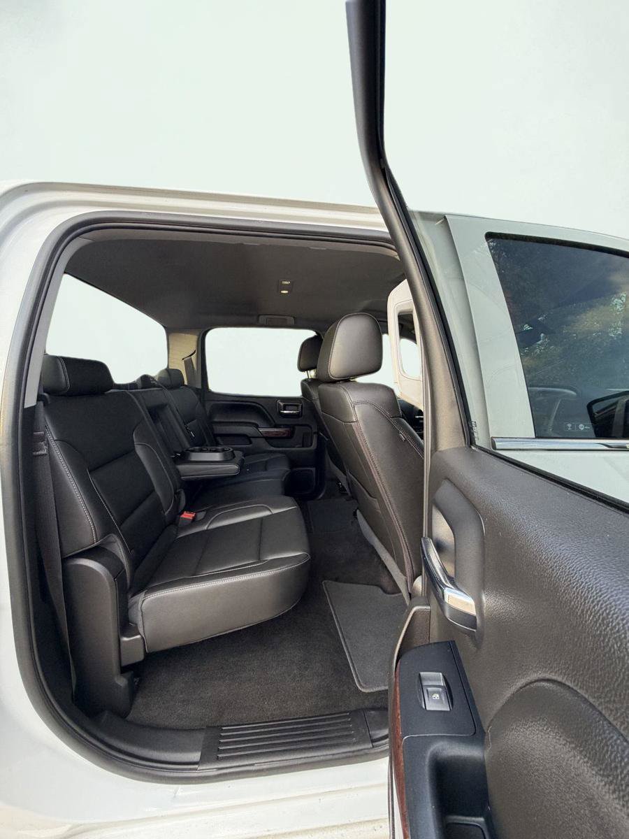 Used 2018 GMC Sierra 2500 SLT w/ Duramax Plus Package AWD/4WD image 20