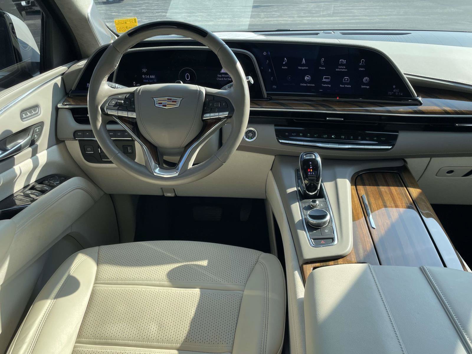 Certified 2024 Cadillac Escalade ESV Premium Luxury Platinum w/ LPO, Floor Liner Package AWD/4WD image 13