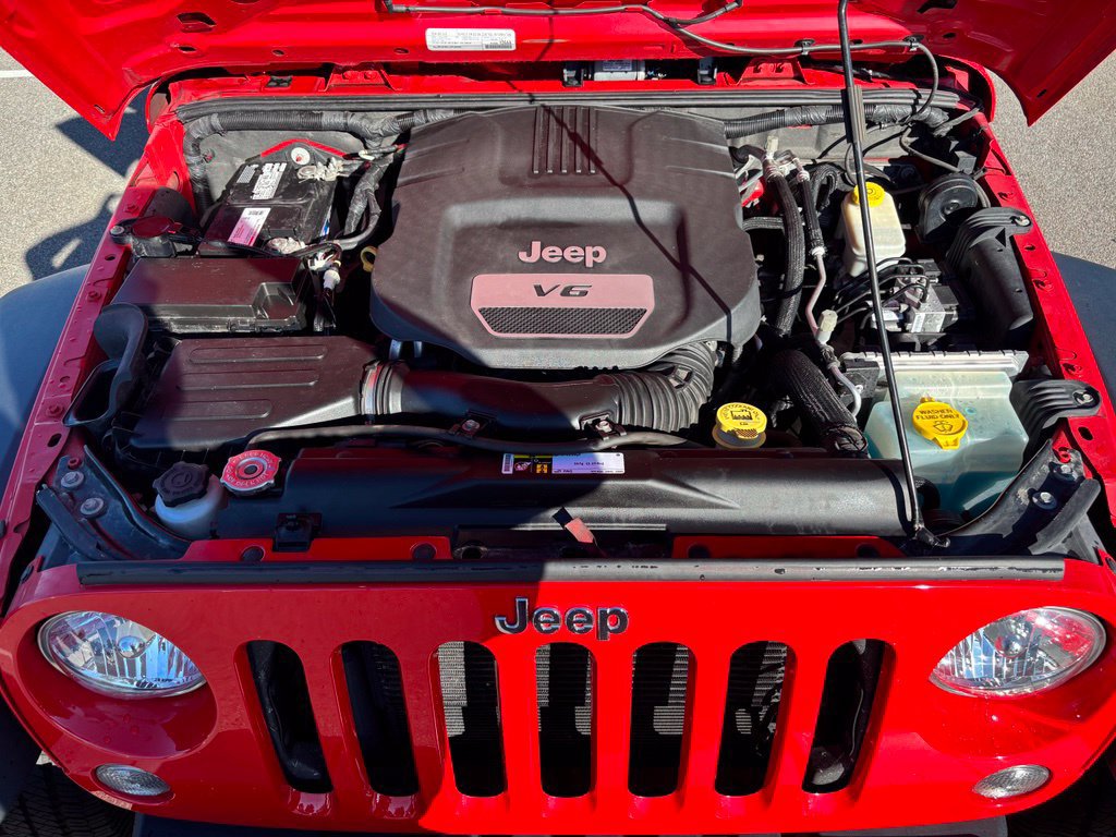 Used 2015 Jeep Wrangler Unlimited Sport w/ Quick Order Package 24S AWD/4WD image 20