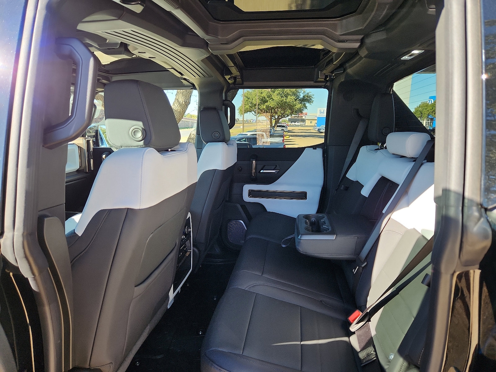 New 2025 GMC Hummer EV 2X image 6