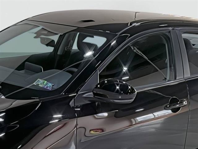 Used 2025 Nissan Sentra SR w/ Midnight Edition FWD image 8
