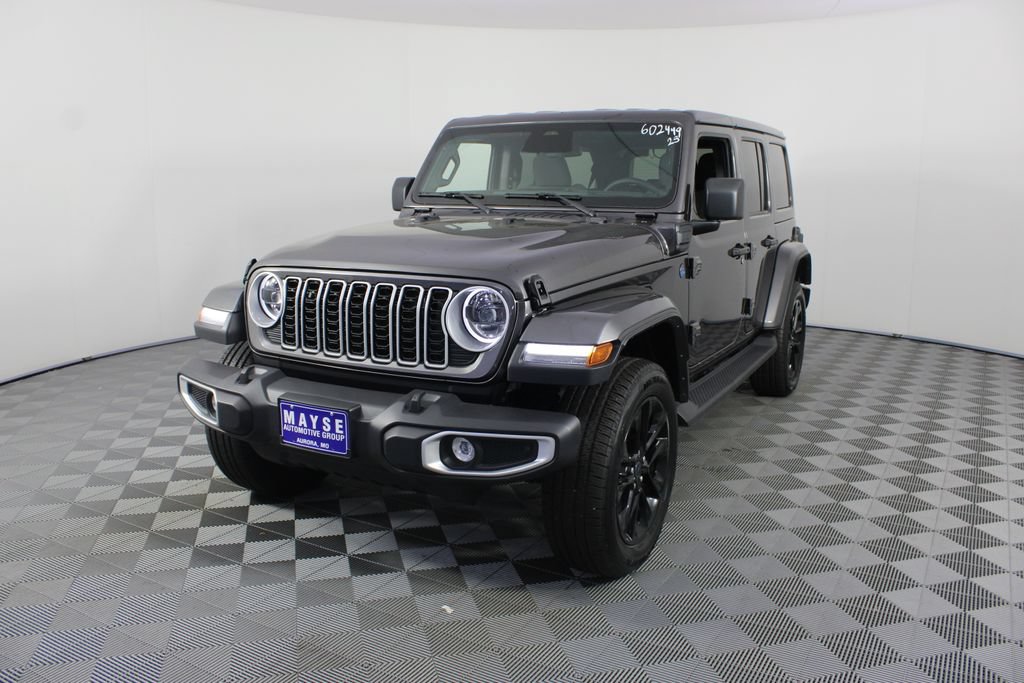 Used 2025 Jeep Wrangler Unlimited Sahara AWD/4WD image 20