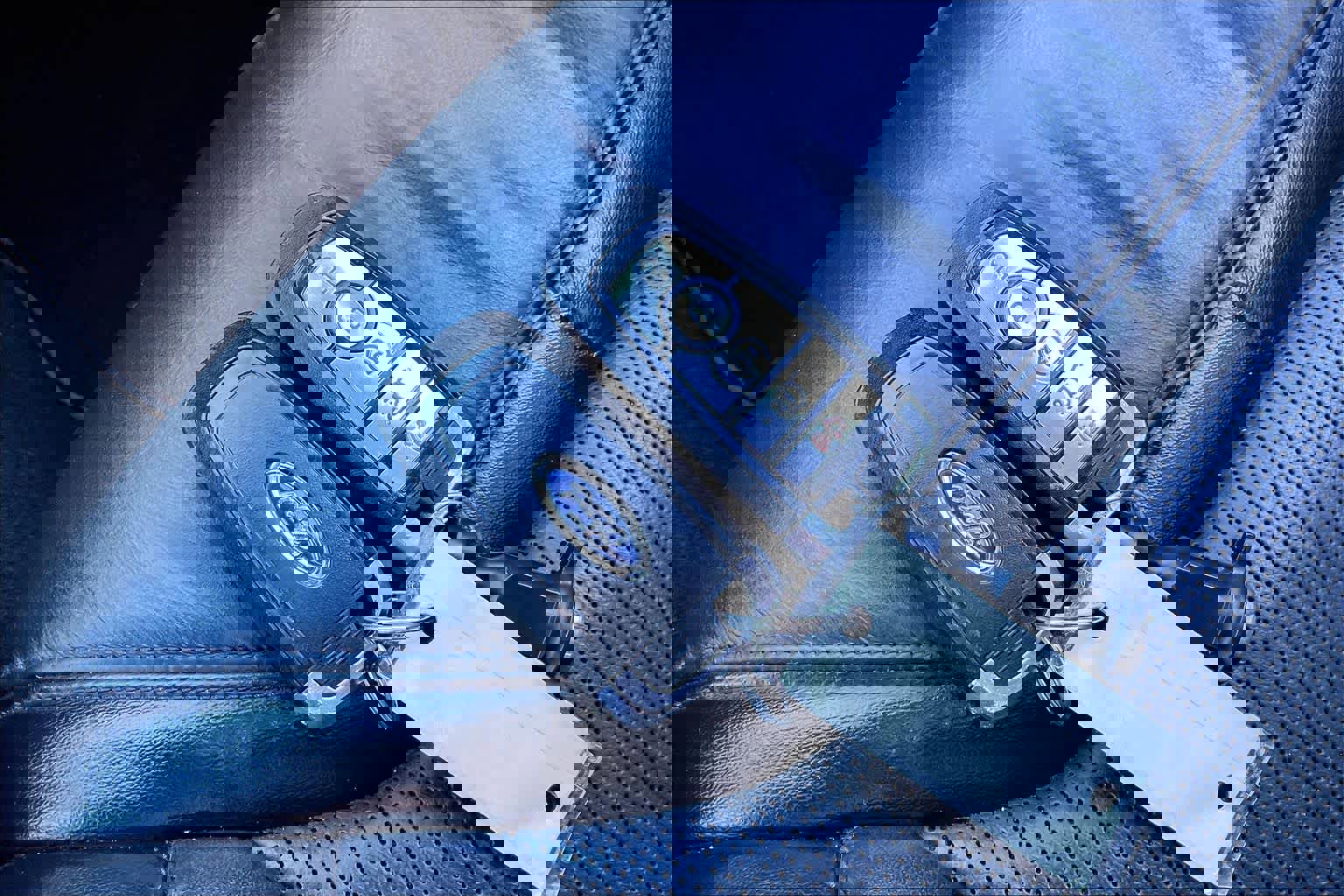 Used 2020 Ford Explorer Platinum w/ Premium Technology Package image 25