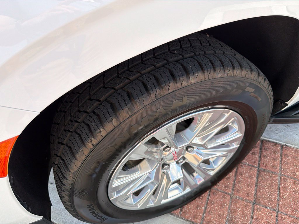 Used 2024 GMC Yukon Denali RWD image 11