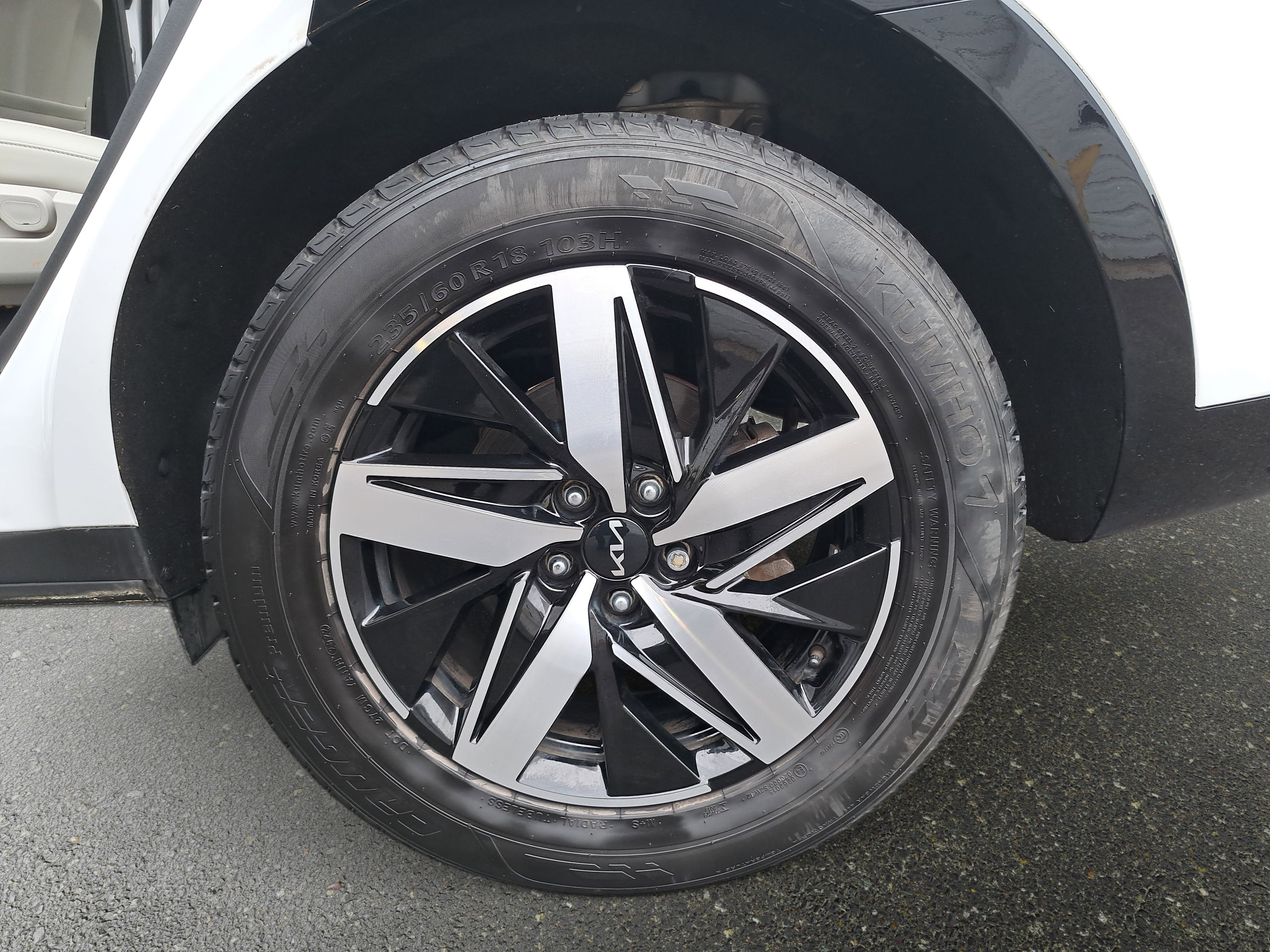 Used 2022 Kia Sorento S w/ Panoramic Sunroof Package FWD image 33