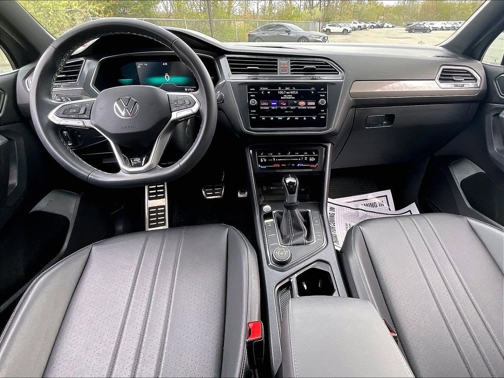 Used 2023 Volkswagen Tiguan SE R-Line AWD/4WD image 21