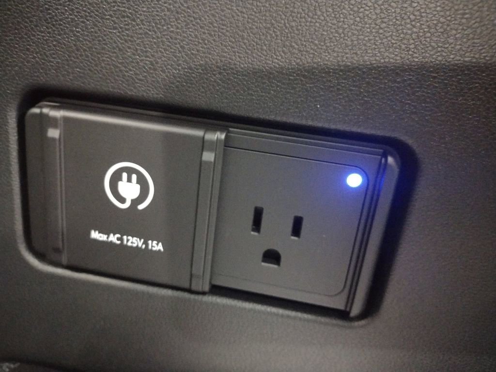 New 2026 Hyundai Ioniq 9 Calligraphy image 21