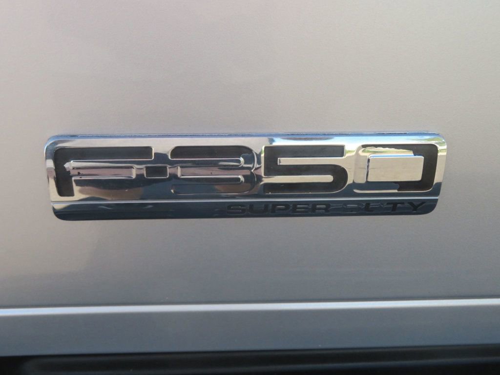 Used 2005 Ford F350 XLT image 13