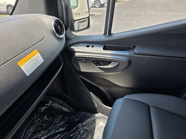 New 2026 Mercedes-Benz Sprinter 2500 image 18