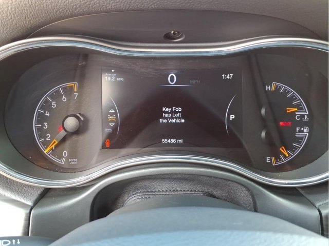 Used 2021 Jeep Grand Cherokee Laredo X AWD/4WD image 18