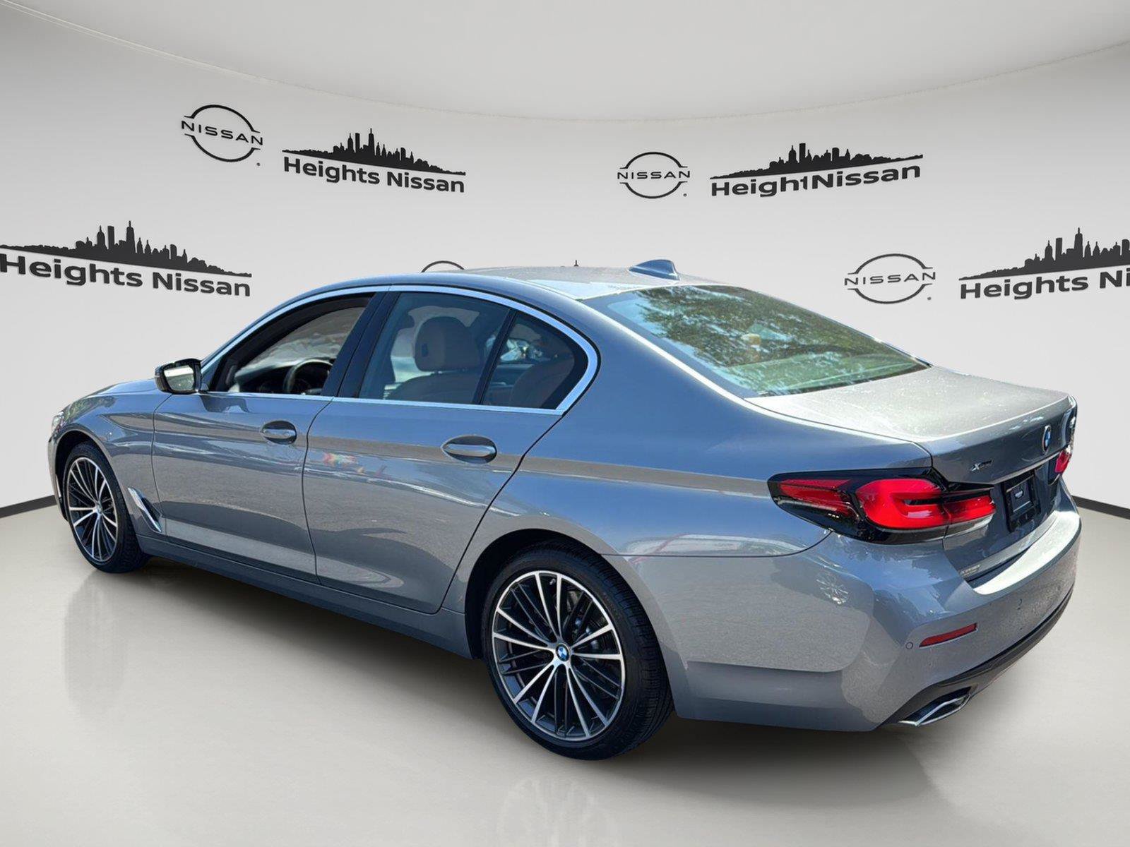Used 2023 BMW 540i xDrive w/ Premium Package AWD/4WD image 3