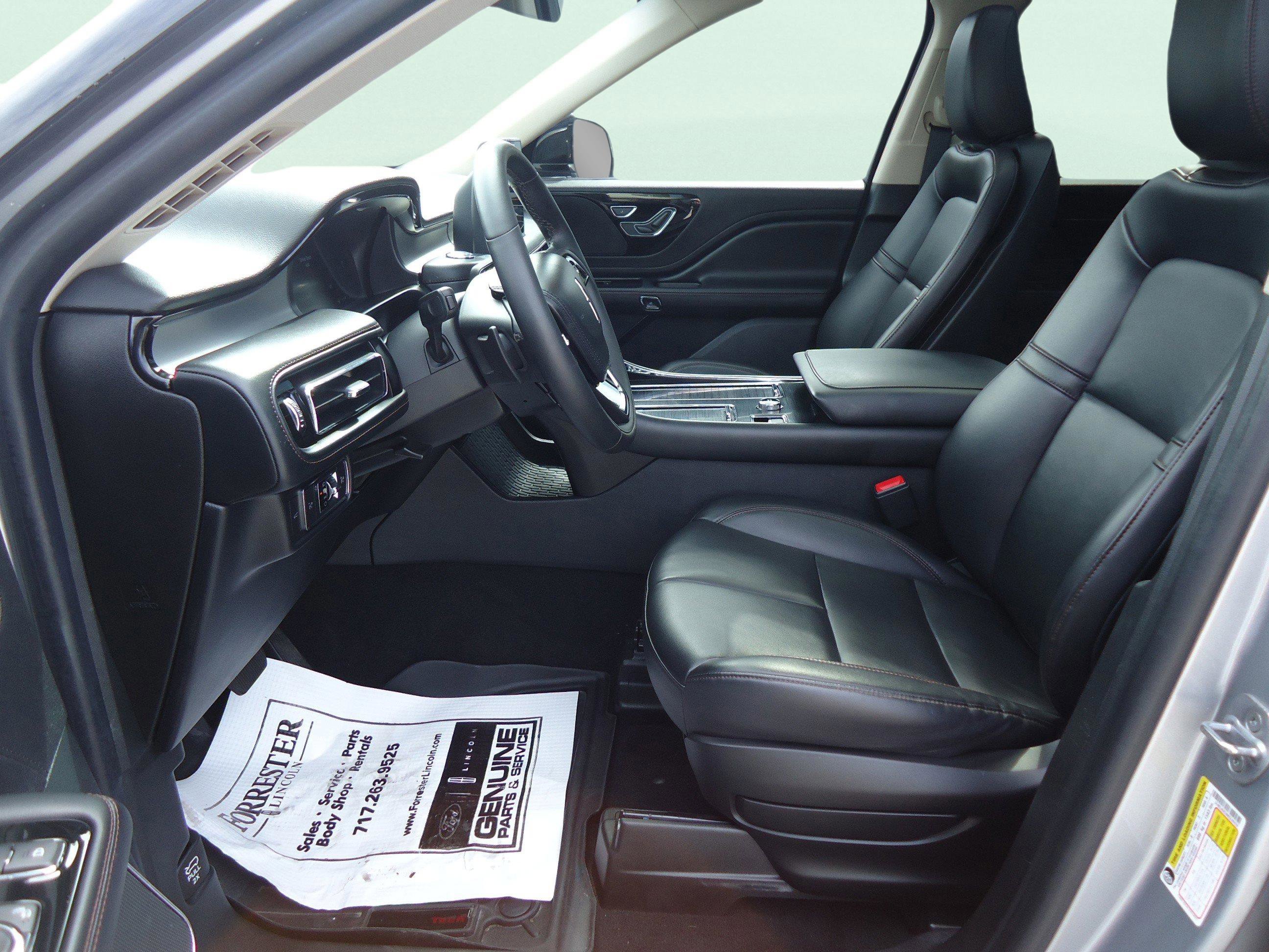 Used 2022 Lincoln Aviator AWD w/ Premium Package image 23