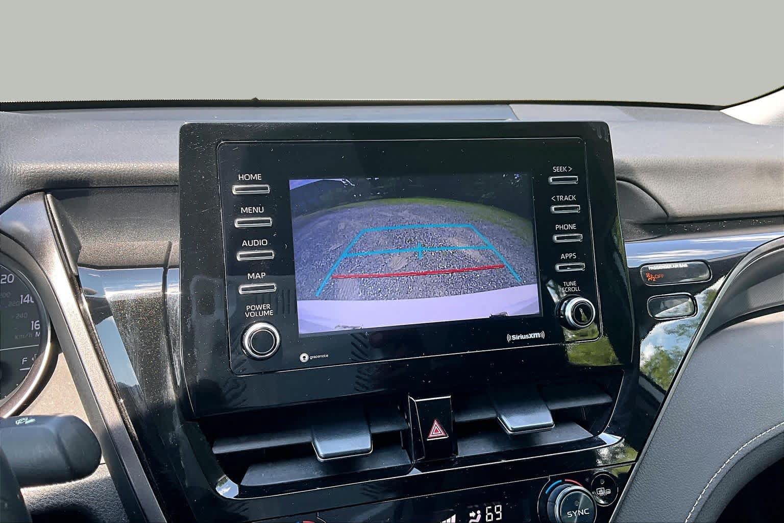 Used 2024 Toyota Camry SE FWD image 27