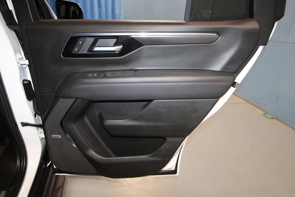Used 2026 Chevrolet Tahoe RST w/ RST Capability Package AWD/4WD image 26