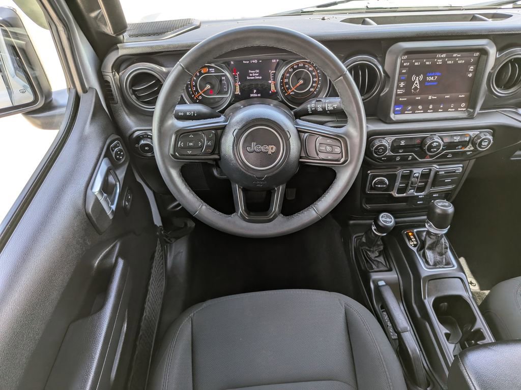 Used 2023 Jeep Wrangler Unlimited Sport AWD/4WD image 16