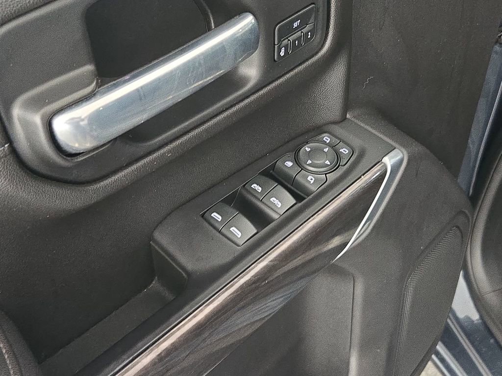 Used 2021 Chevrolet Silverado 1500 LTZ image 28