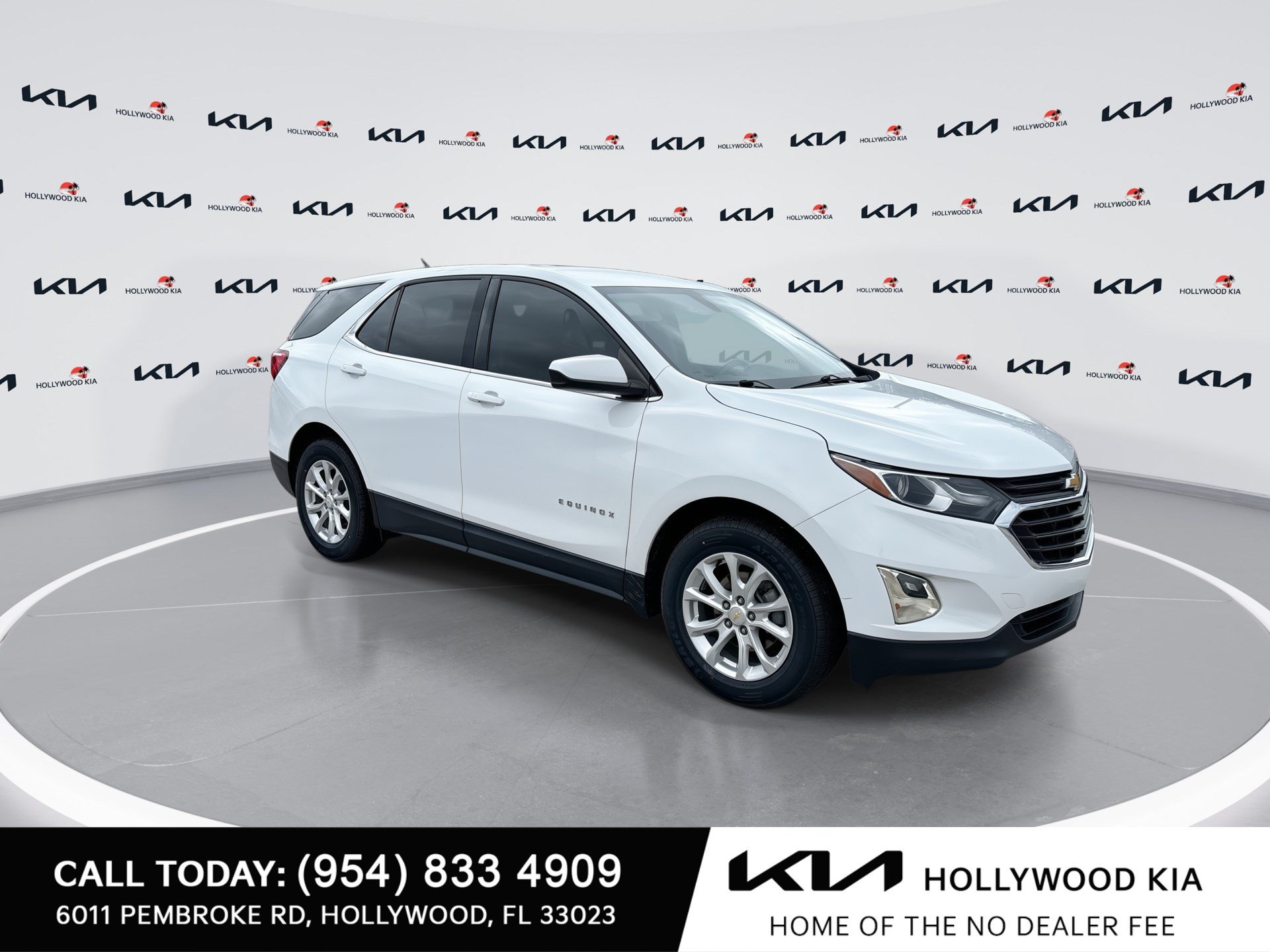 Used 2019 Chevrolet Equinox LT FWD image 2