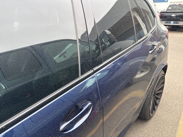 Used 2022 BMW X5 M w/ Competition Package 2 image 7