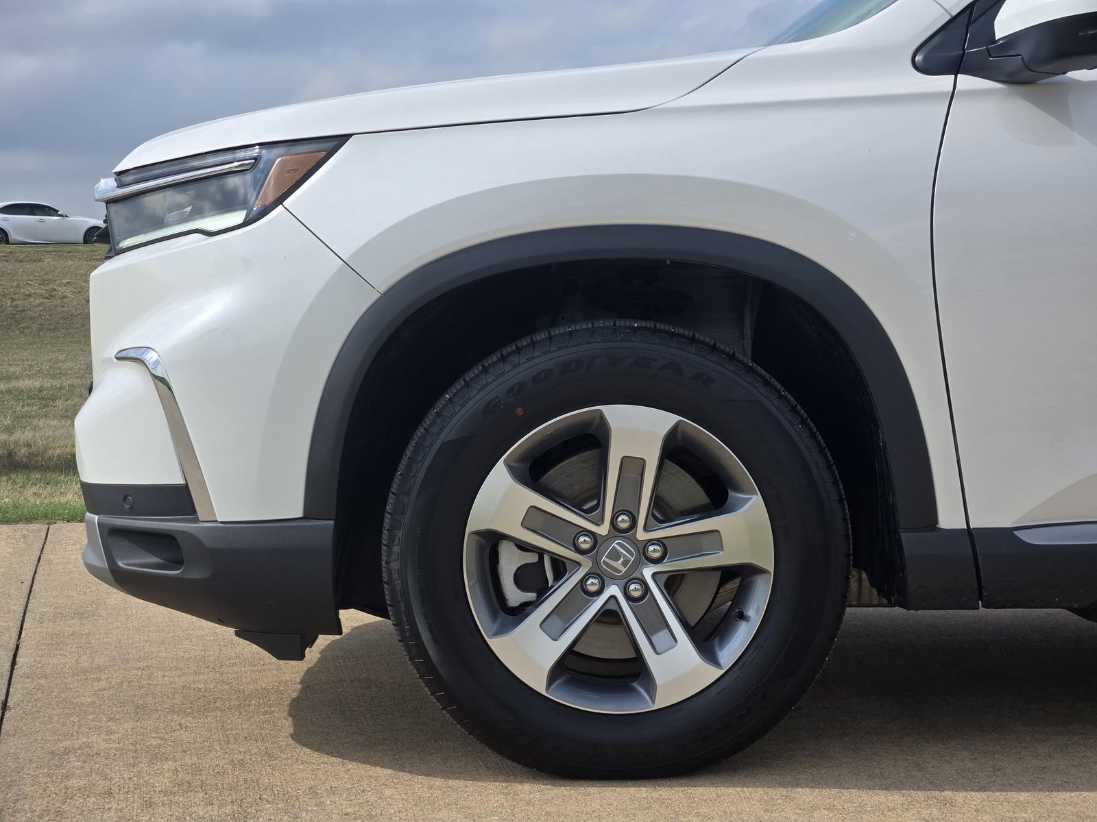 Certified 2025 Honda Pilot EX-L image 13